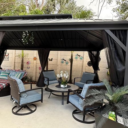 Tiny Place W Private Hot Jacuzzi 7 Min To Miami International Airport Екстер'єр фото
