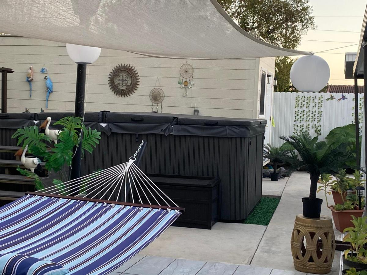 Tiny Place W Private Hot Jacuzzi 7 Min To Miami International Airport Екстер'єр фото