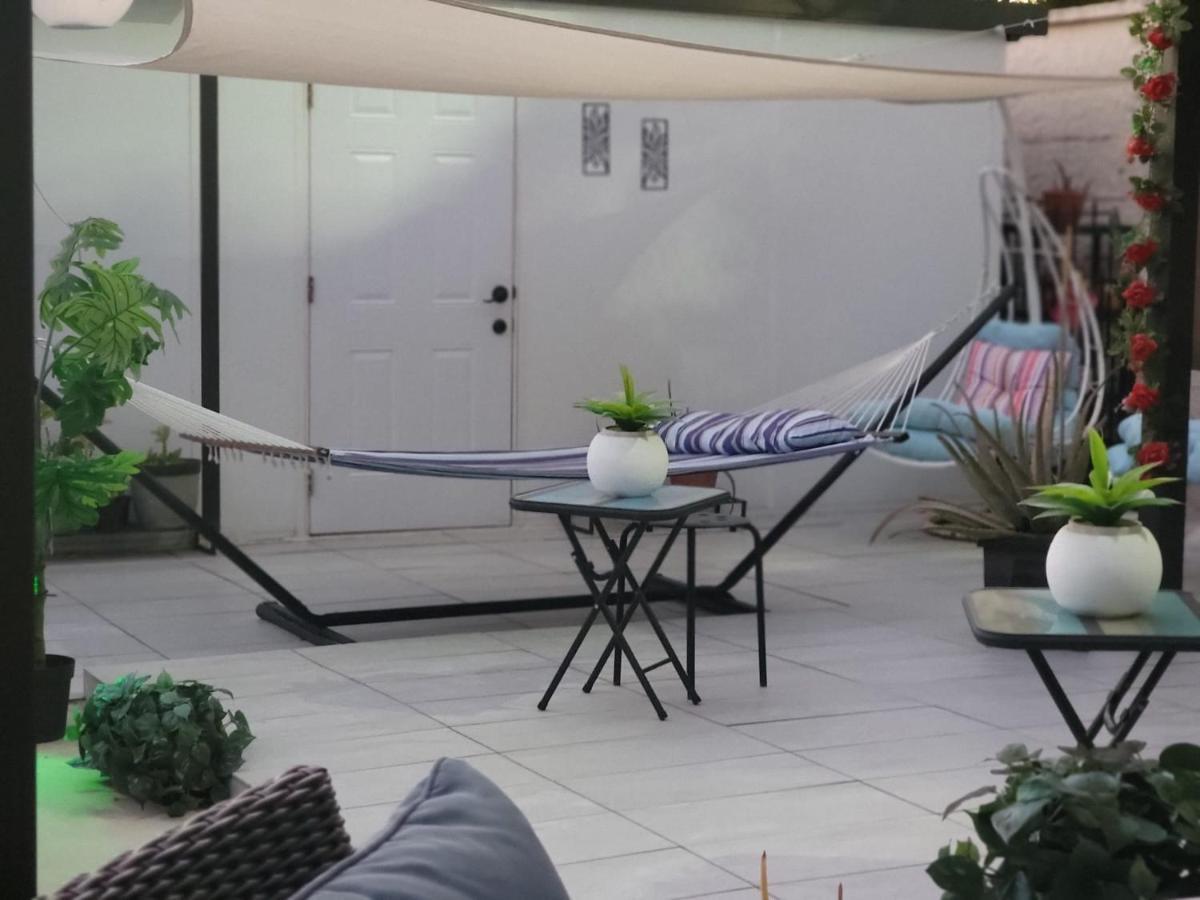 Tiny Place W Private Hot Jacuzzi 7 Min To Miami International Airport Екстер'єр фото