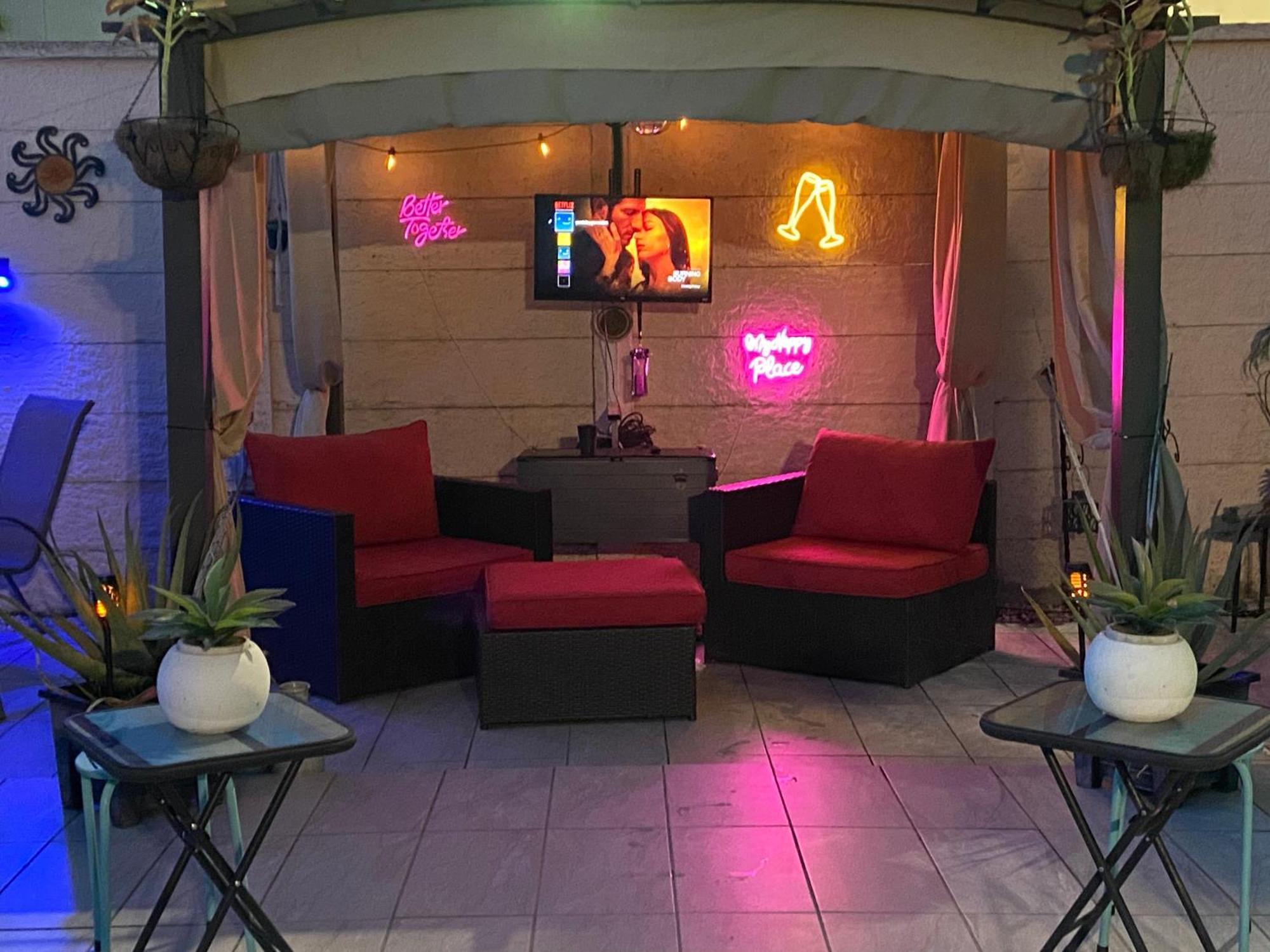 Tiny Place W Private Hot Jacuzzi 7 Min To Miami International Airport Екстер'єр фото