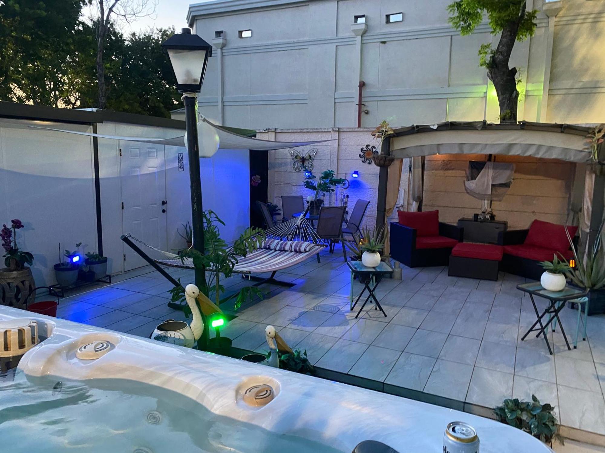 Tiny Place W Private Hot Jacuzzi 7 Min To Miami International Airport Екстер'єр фото