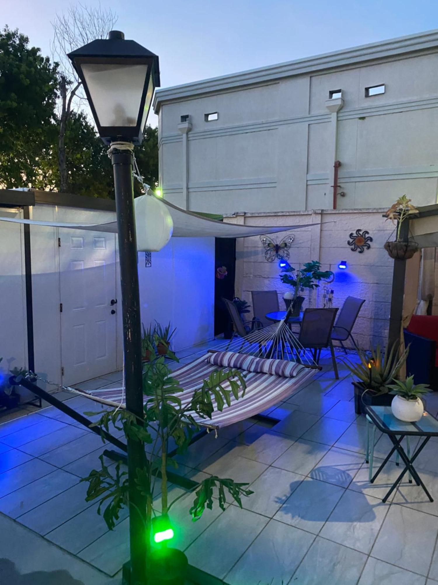 Tiny Place W Private Hot Jacuzzi 7 Min To Miami International Airport Екстер'єр фото